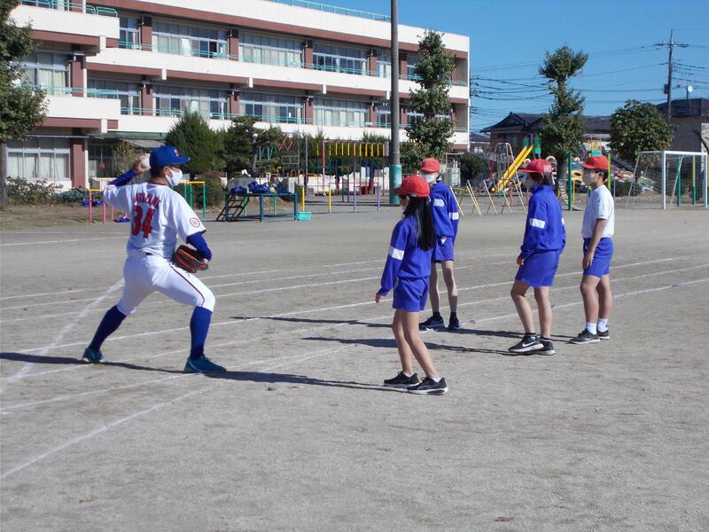寄居小学校の様子